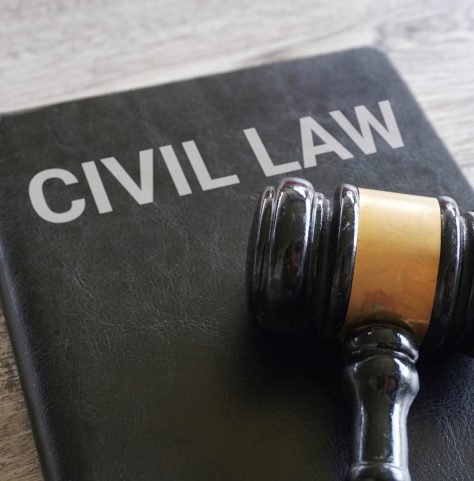 Judge gavel and text CIVIL LAW. Judge gavel and text CIVIL LAW.
